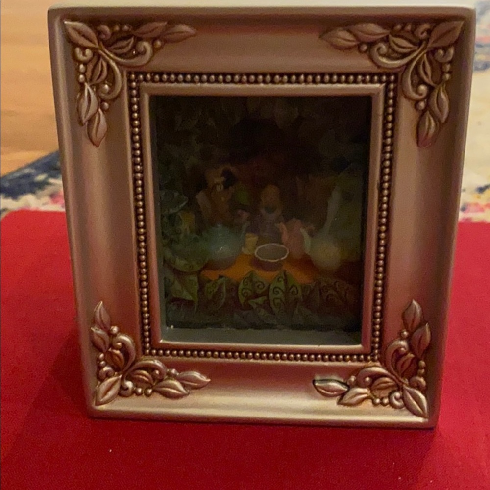 Alice in Wonderland Gallery of Lights